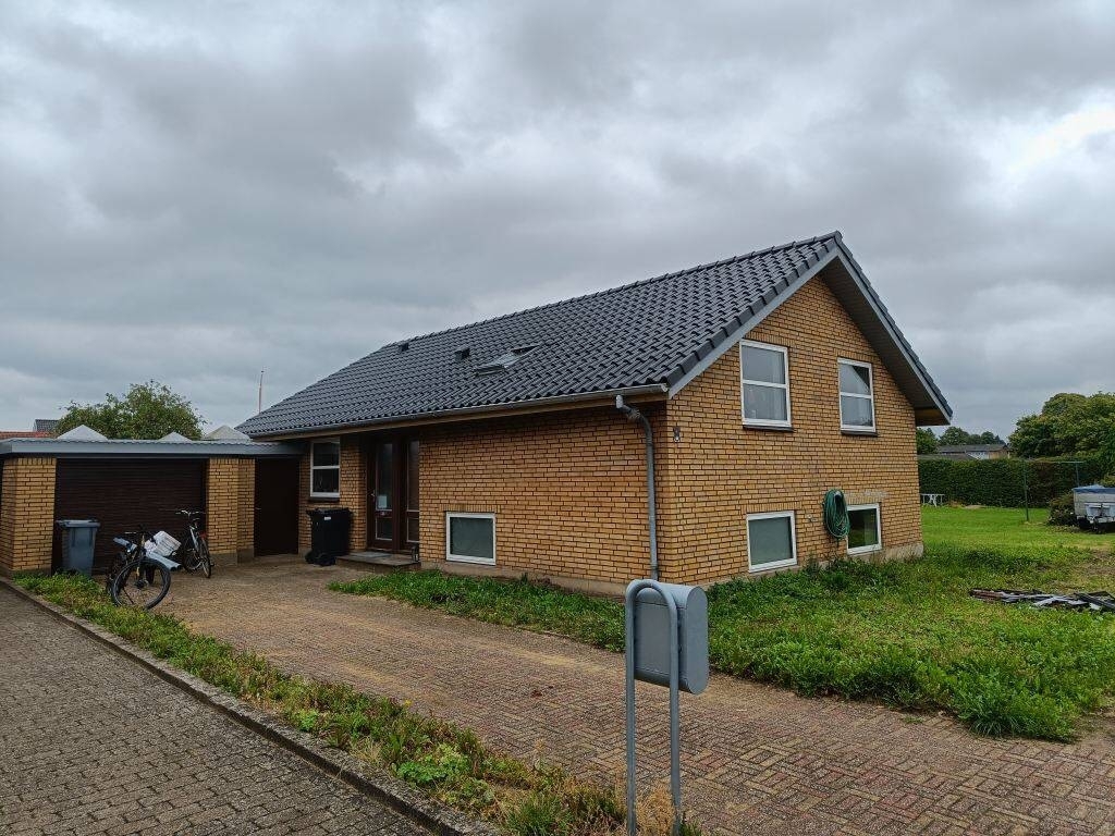 Nyt tag på gult hus